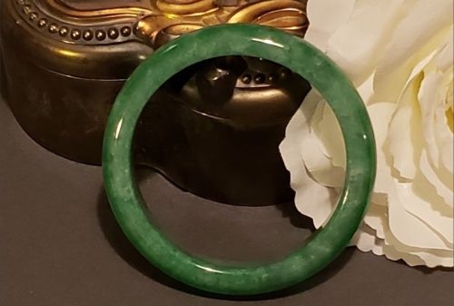 Green Jade Bangle